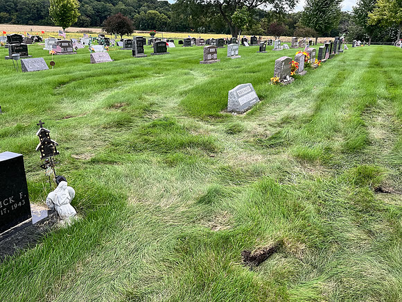 Near the Kahle grave