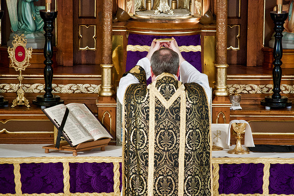 Requiem Mass celebrated by Fr. John Zuhlsdorf