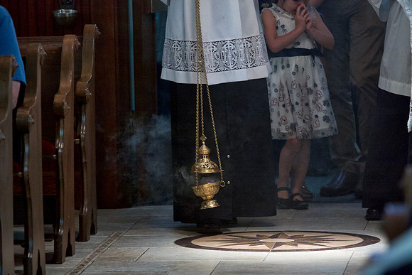 Traditional Latin Mass