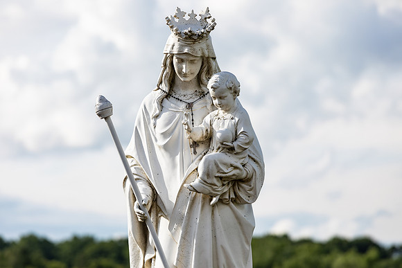 Rosary Garden, Pine Bluff, Wisconsin